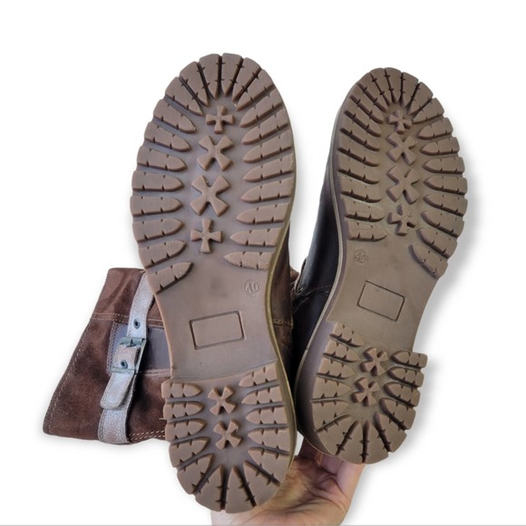 Brown Leather Women's Boots - Picture 8 of 10